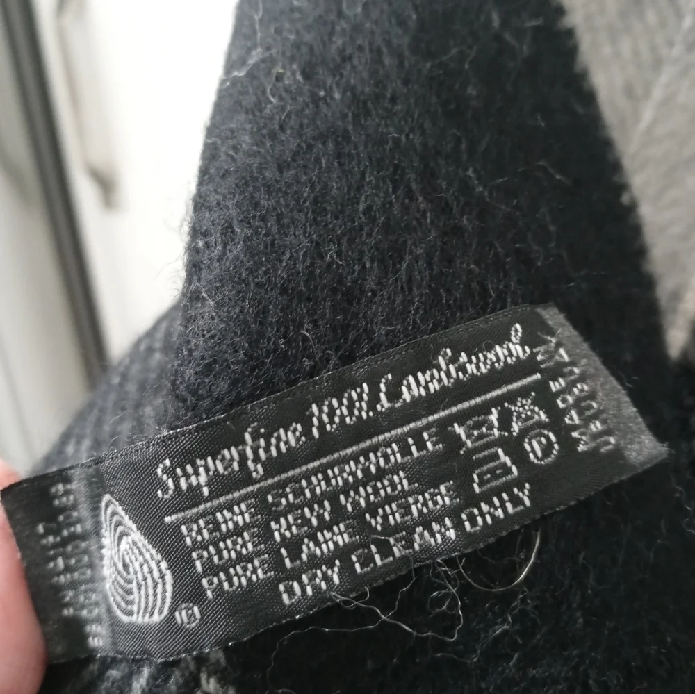 100% Superfine Lambs wool black gray Unisex Neck Scarf 47